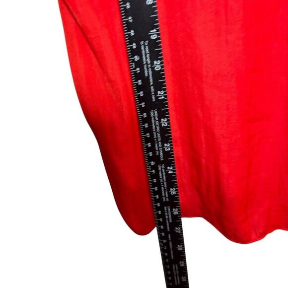 Maison D'Amelie Blouse Women's Medium Red V-Neck Short Sleeve Satin Top - Picture 6 of 9